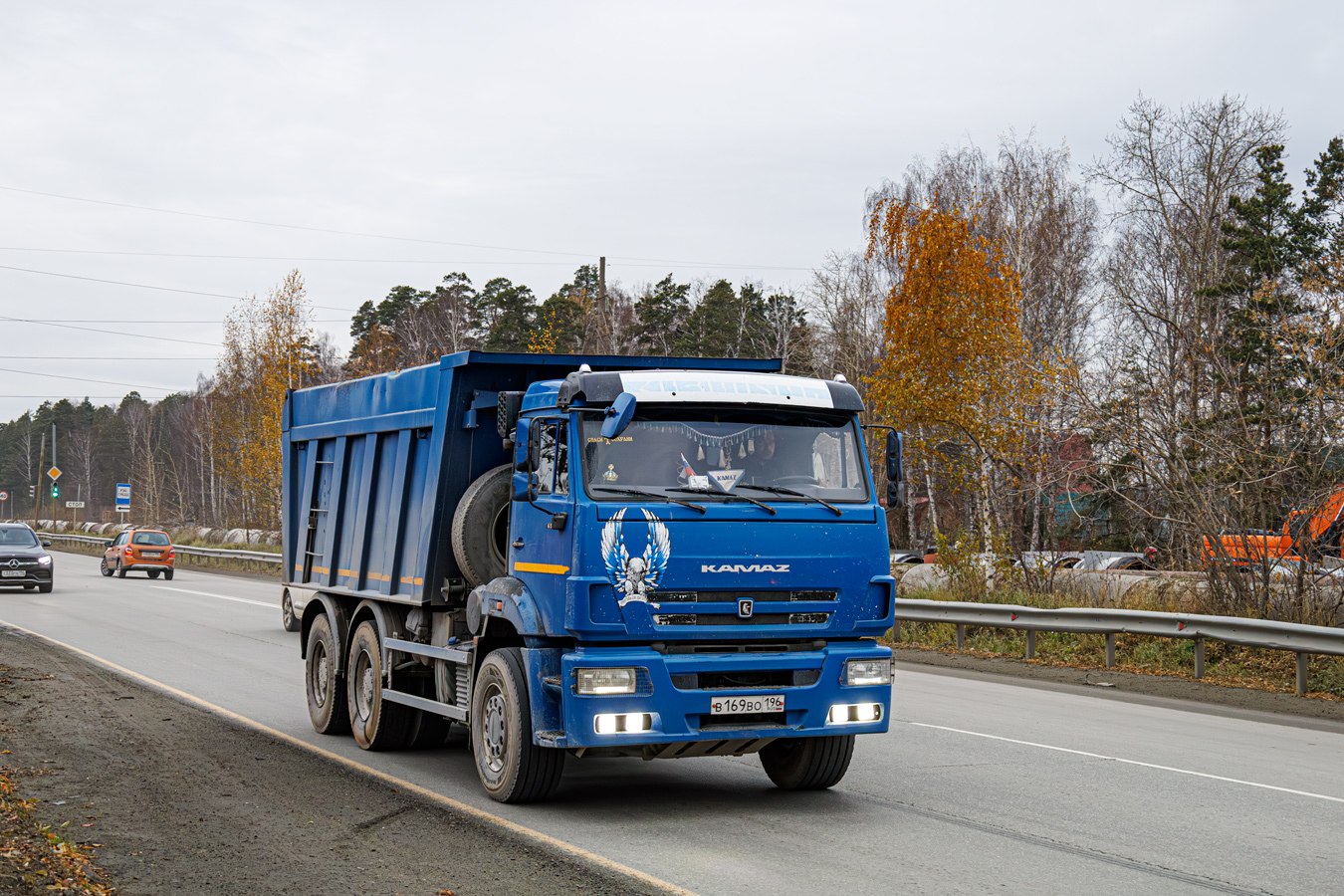 Свердловская область, № В 169 ВО 196 — КамАЗ-6520-73