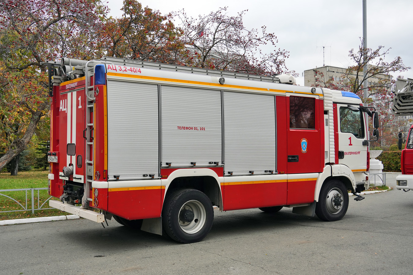 Свердловская область, № В 545 ЕН 196 — MAN TGM 13.290