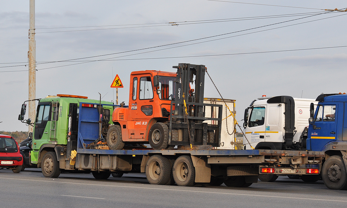Омская область, № В 209 НВ 155 — Hino Profia; Омская область, № 6352 МХ 55 — JAC H50