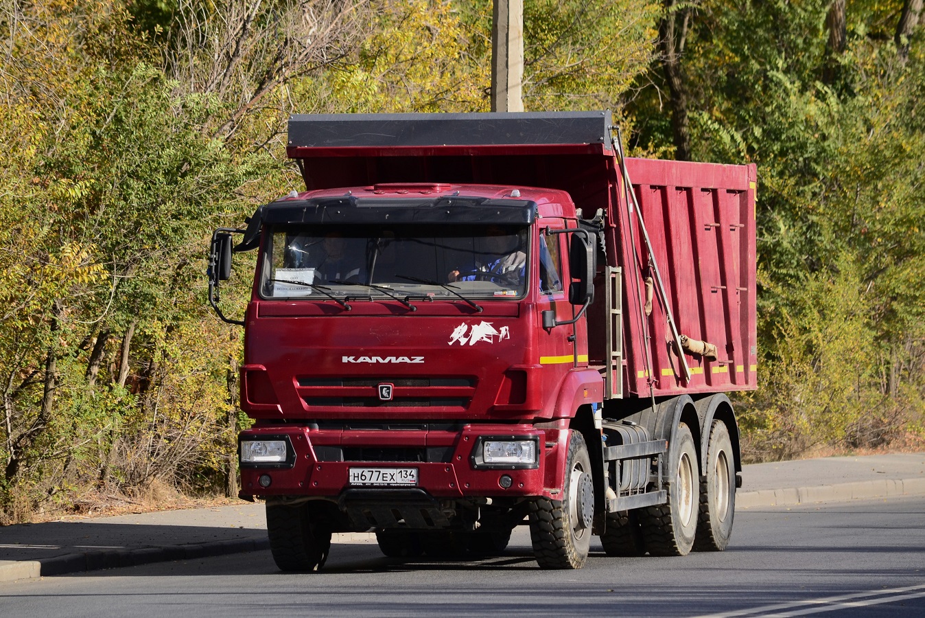 Волгоградская область, № Н 677 ЕХ 134 — КамАЗ-6520-B5(49)