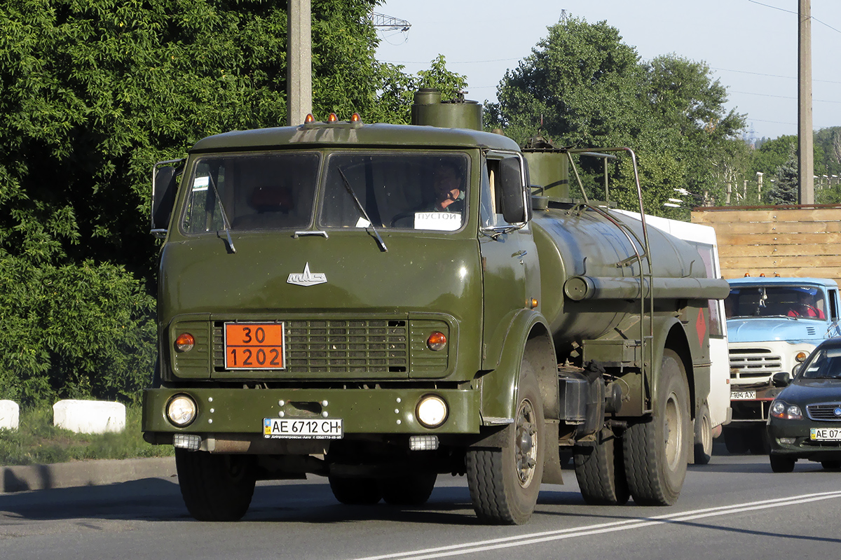 Днепропетровская область, № АЕ 6712 СН — МАЗ-5334