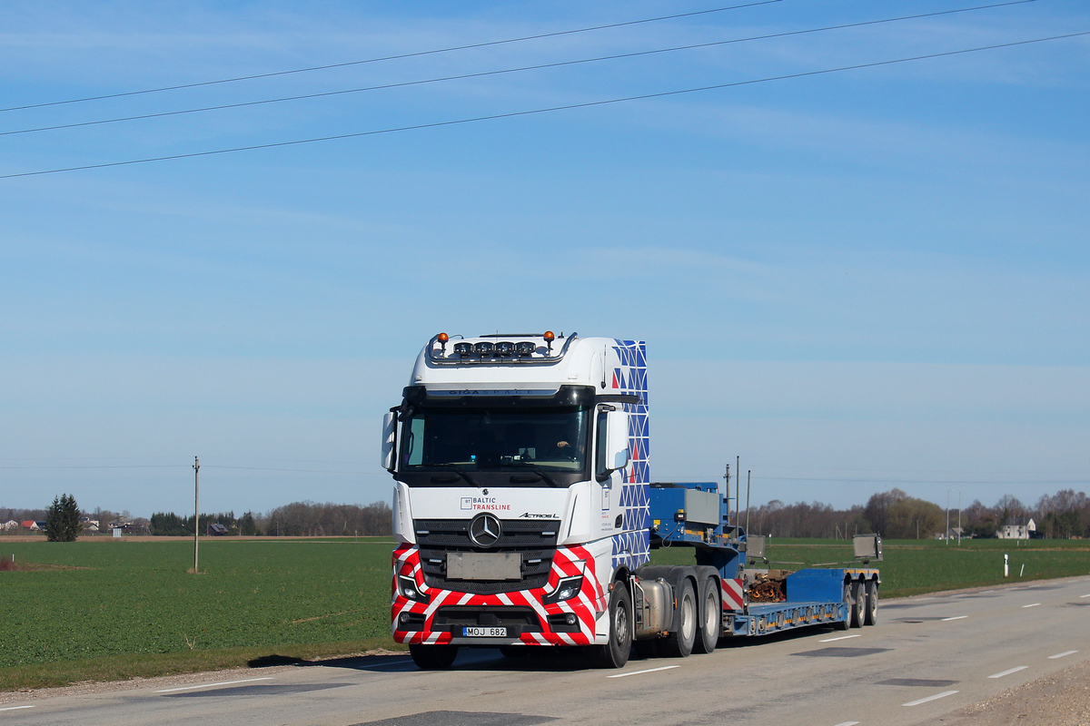 Литва, № MOJ 682 — Mercedes-Benz Actros ('2018)