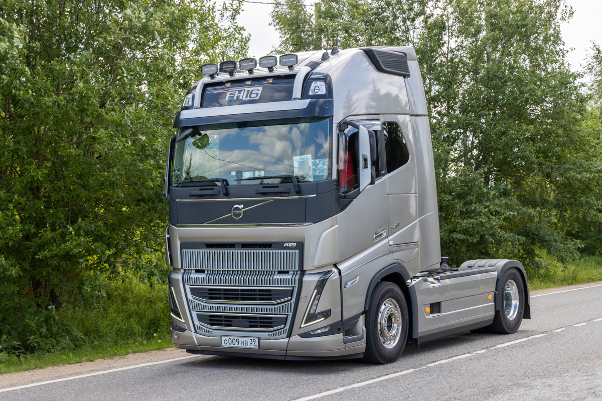 Калининградская область, № О 009 НВ 39 — Volvo ('2020) FH16.540; Московская область — Фестиваль TruckDay 2025