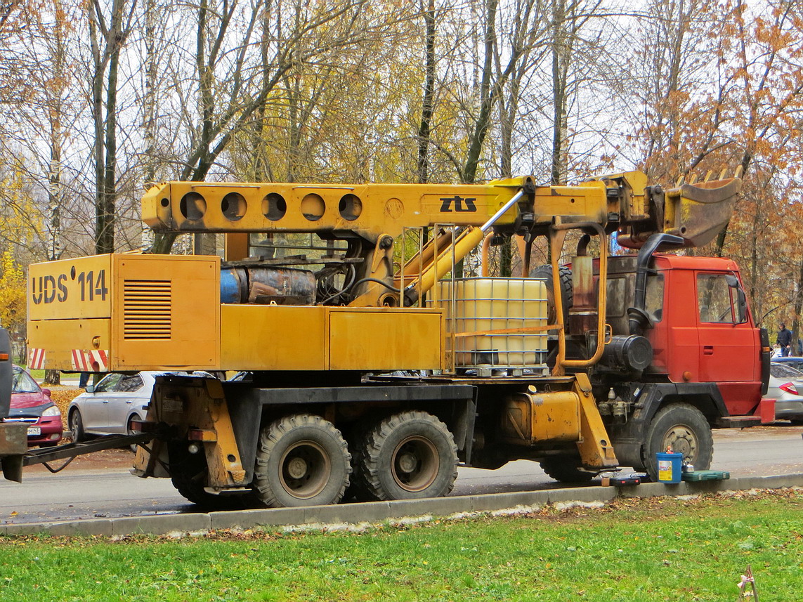 Кировская область, № Е 024 НН 43 — Tatra 815 P17