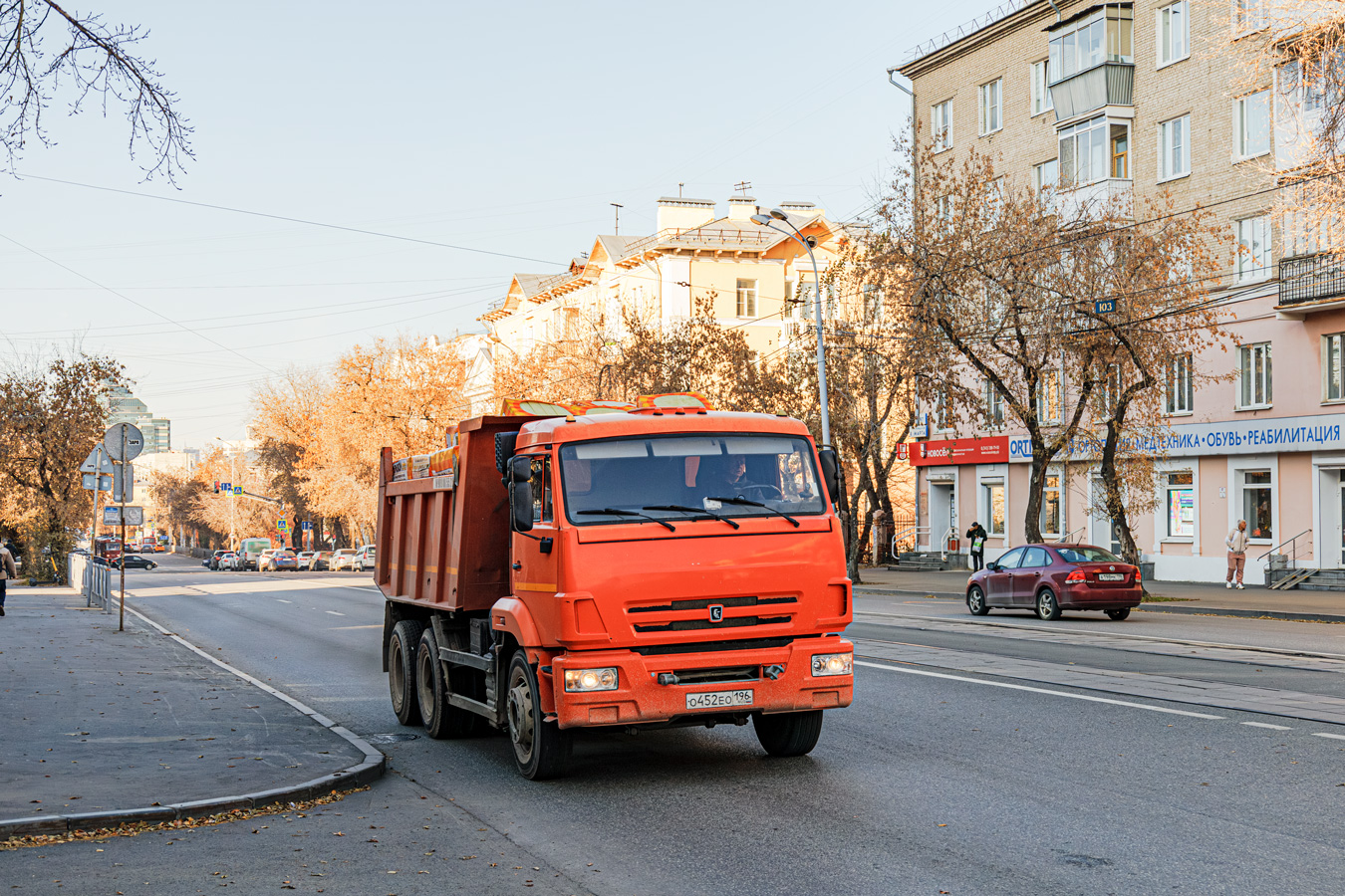 Свердловская область, № О 452 ЕО 196 — КамАЗ-65115-L4(19)