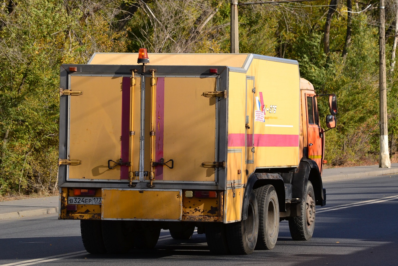 Волгоградская область, № В 324 ЕР 177 — КамАЗ-54115-15 [54115R]