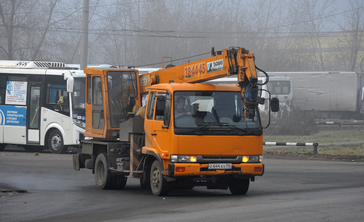 Омская область, № С 444 АХ 55 — Nissan Diesel Condor
