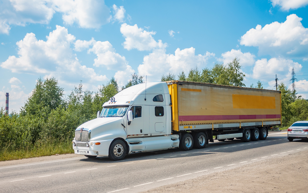 Пермский край, № Е 279 ОТ 159 — Kenworth T2000