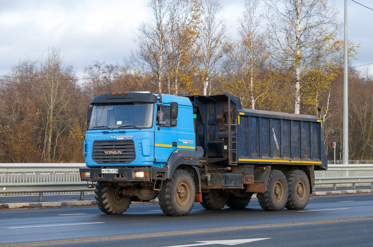 Архангельская область, № М 118 СР 29 — Урал-4320-16