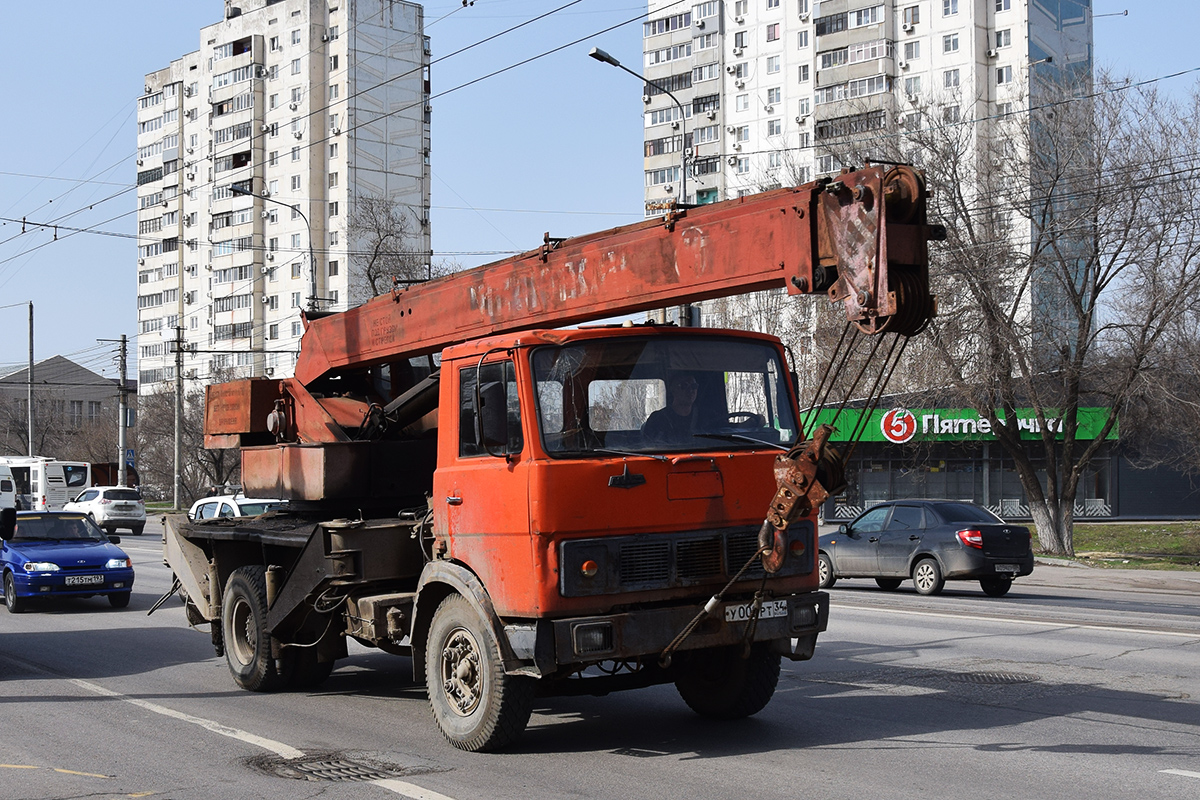 Волгоградская область, № У 002 РТ 34 — МАЗ-5337 [533700]