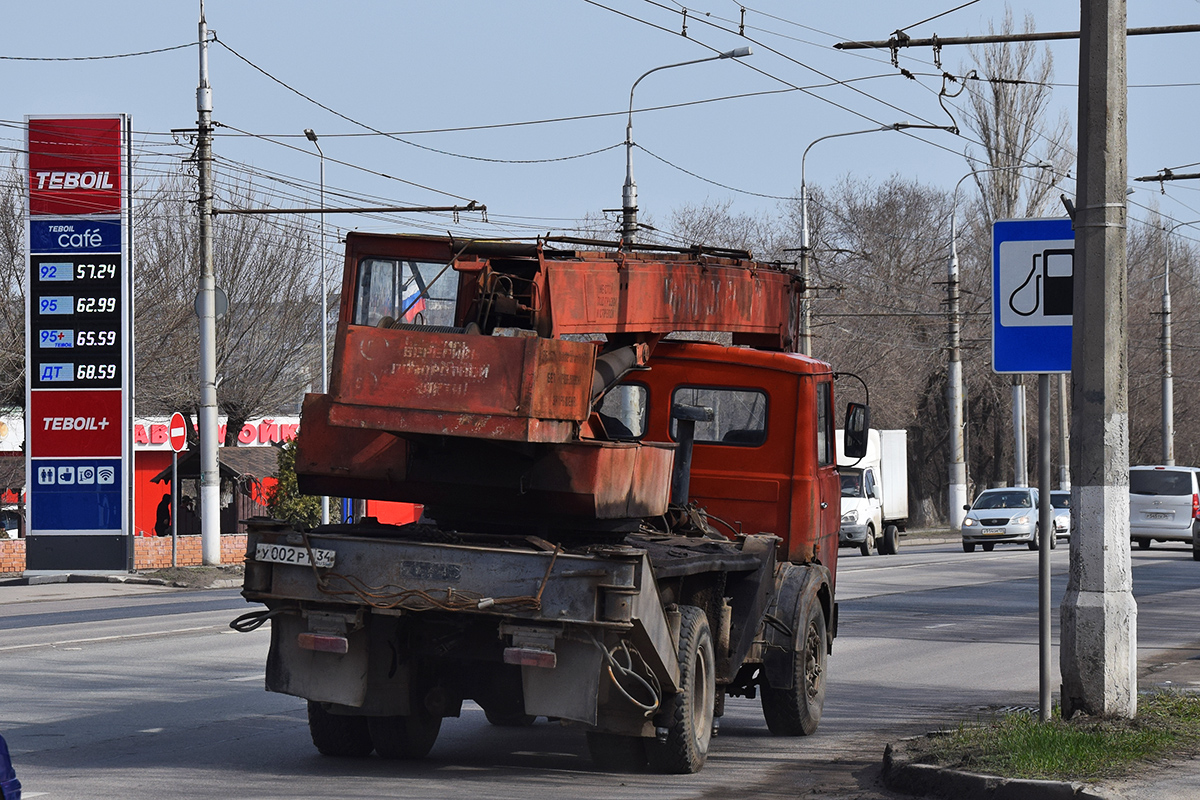 Волгоградская область, № У 002 РТ 34 — МАЗ-5337 [533700]