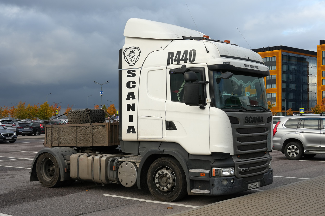 Удмуртия, № О 676 УС 18 — Scania ('2013) R440; Санкт-Петербург — XIV Петербургский международный газовый форум (7-10 октября 2025 г.)