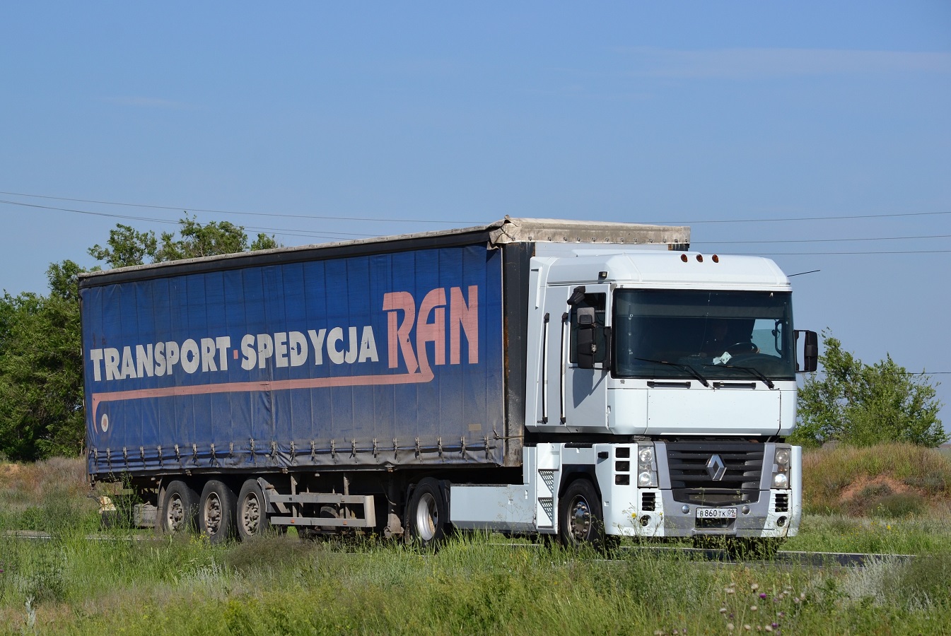 Карачаево-Черкесия, № В 860 ТК 09 — Renault Magnum E-Tech ('2001)