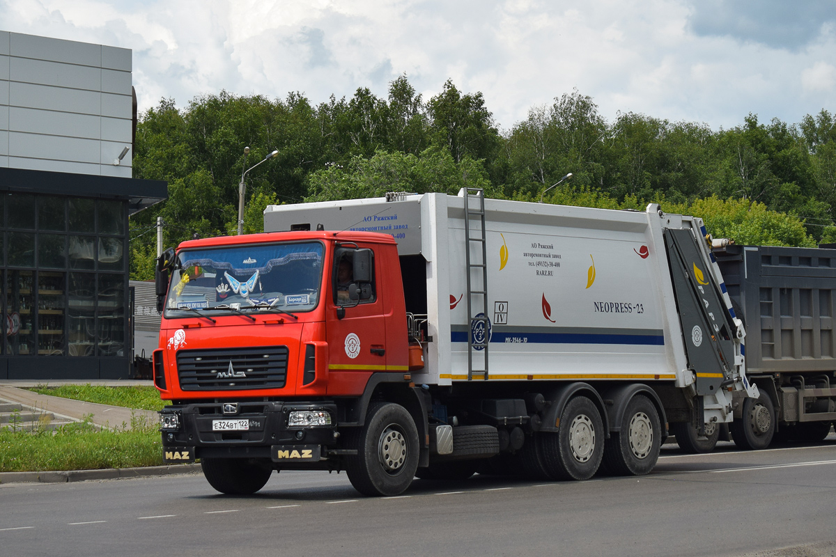 Алтайский край, № Е 324 ВТ 122 — МАЗ-6312C3