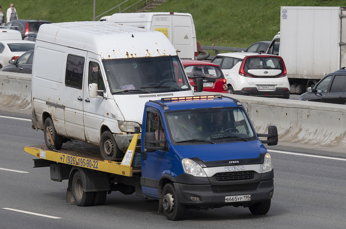 Московская область, № В 665 УР 190 — IVECO Daily