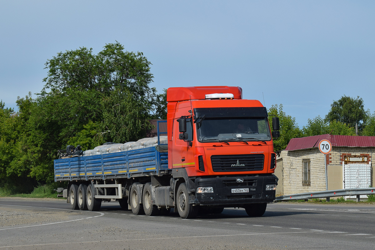 Алтайский край, № Е 453 ВК 122 — МАЗ-643028