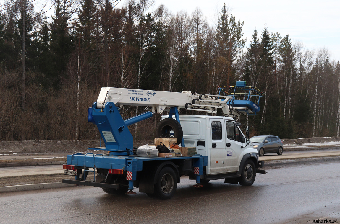 Красноярский край, № Н 937 ОЕ 124 — ГАЗ-C42R33