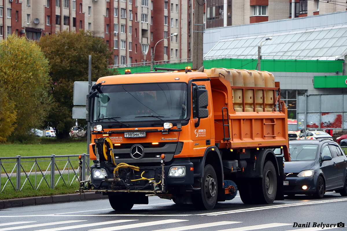 Санкт-Петербург, № Т 985 МН 198 — Mercedes-Benz (общая модель)