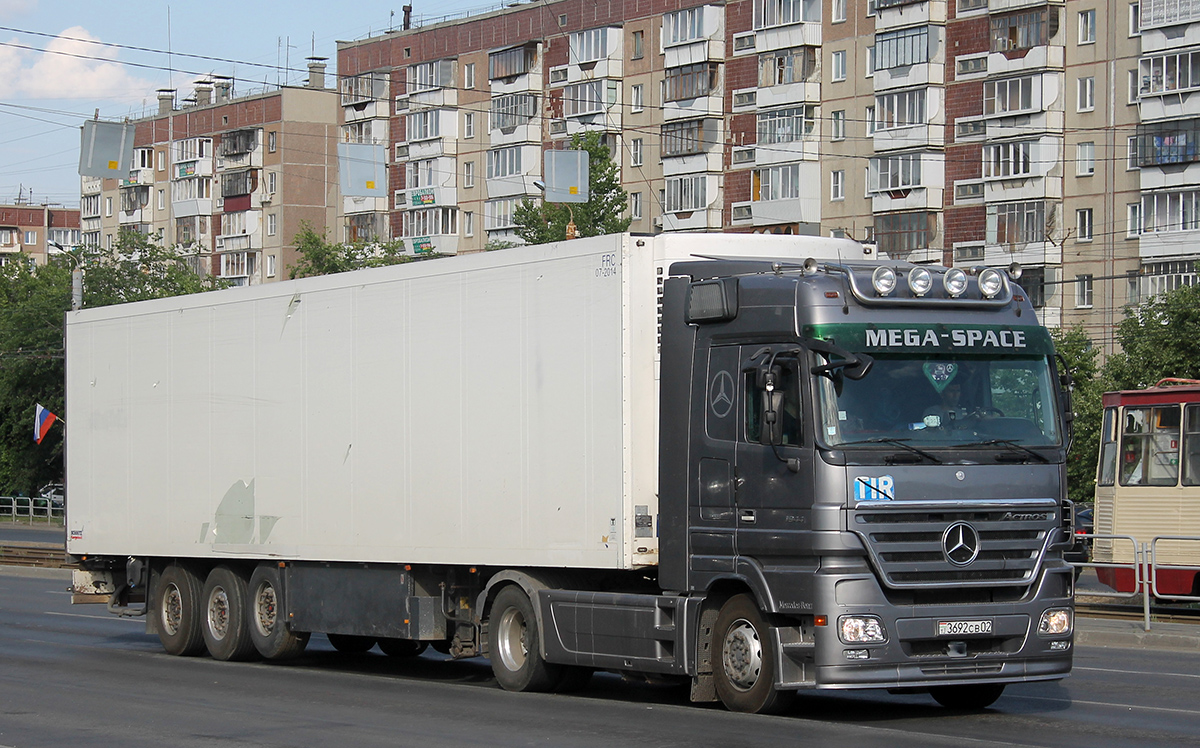 Таджикистан, № 3692 CB 02 — Mercedes-Benz Actros ('2003) 1844