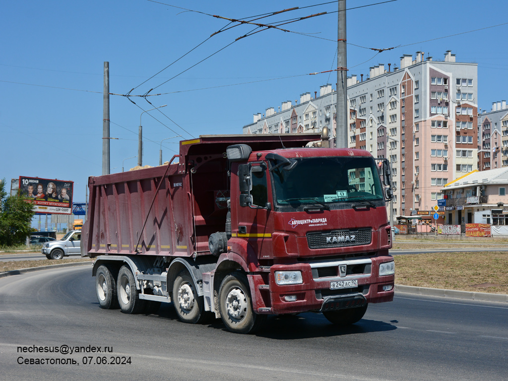 Севастополь, № В 242 АС 92 — КамАЗ-65801-T5(68)