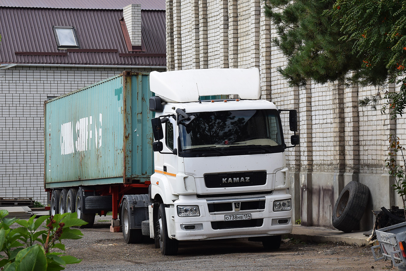 Волгоградская область, № О 738 НВ 134 — КамАЗ-5490-S5(87)