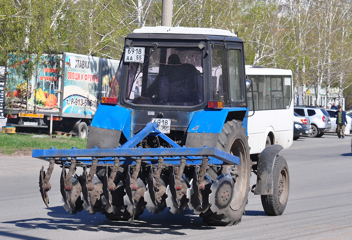 Омская область, № 6918 АА 55 — Беларус-82.1