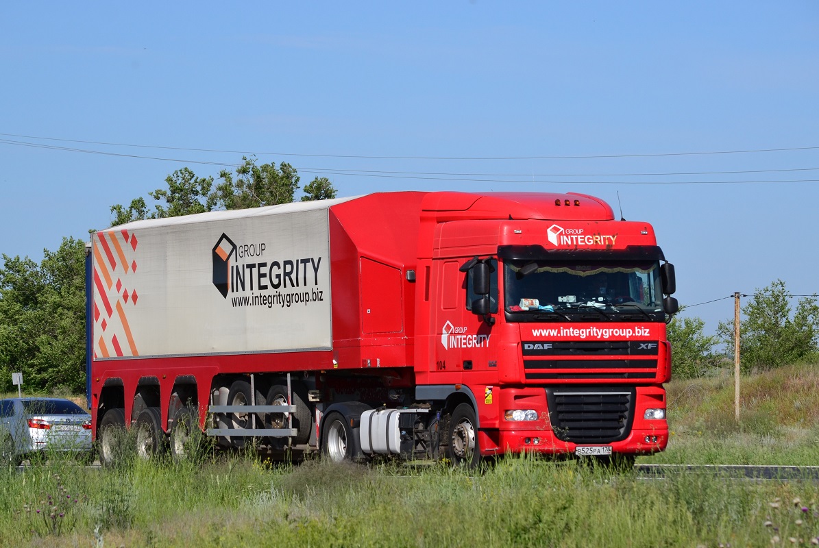 Санкт-Петербург, № В 525 РА 178 — DAF XF105 FT