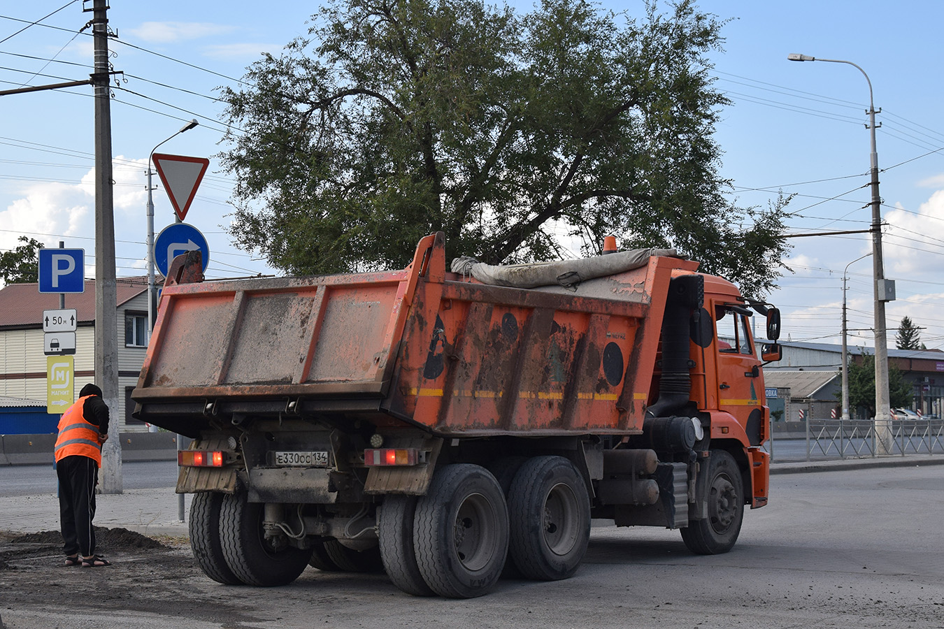 Волгоградская область, № Е 330 ОС 134 — КамАЗ-65115-L4(19)