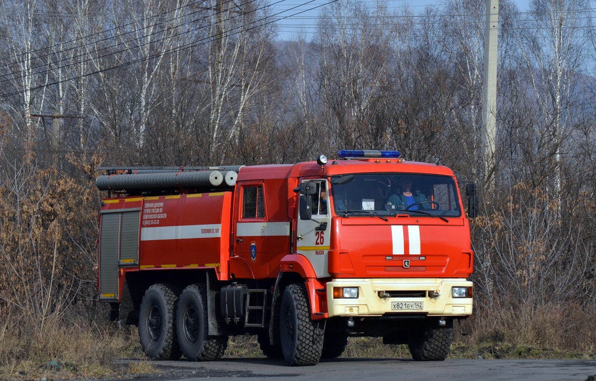 Кемеровская область, № Х 821 ЕУ 142 — КамАЗ-43118-46