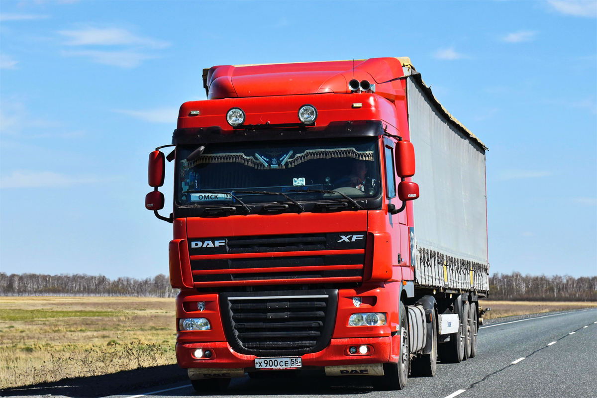 Омская область, № Х 900 СЕ 55 — DAF XF105 FT