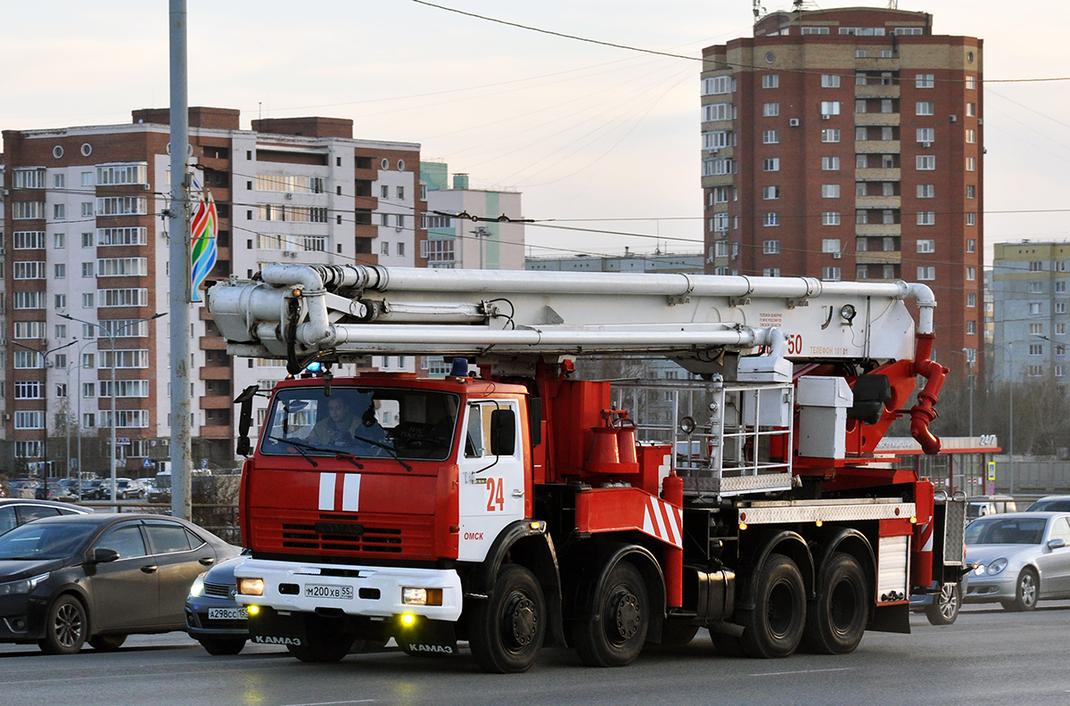 Омская область, № М 200 ХВ 55 — КамАЗ-6540-62
