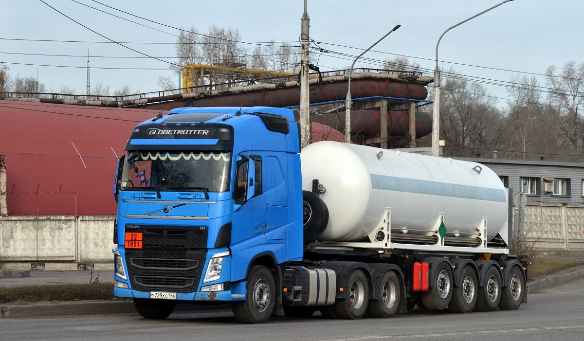 Кемеровская область, № М 729 КО 142 — Volvo ('2012) FH.500 [X9P]