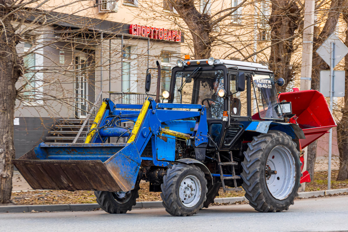 Омская область, № 6702 МХ 55 — Беларус-82.1