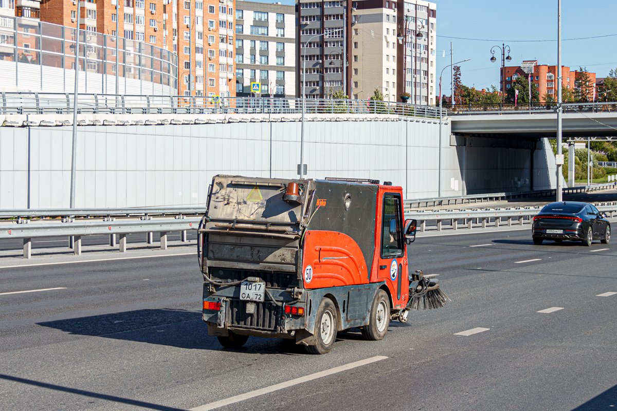 Тюменская область, № 1017 ОА 72 — Hako-Citymaster 1800