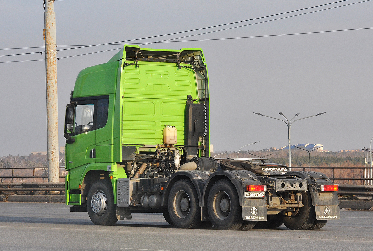 Омская область, № А 044 ХА 155 — Shaanxi Shacman X3000 SX4258
