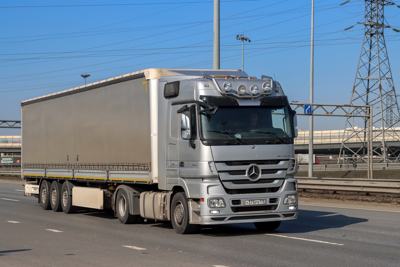 Санкт-Петербург, № У 375 РХ 178 — Mercedes-Benz Actros ('2009) 1844