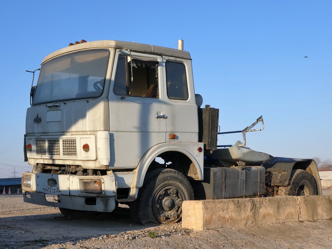 Приморский край, № О 412 СЕ 25 — МАЗ-54323