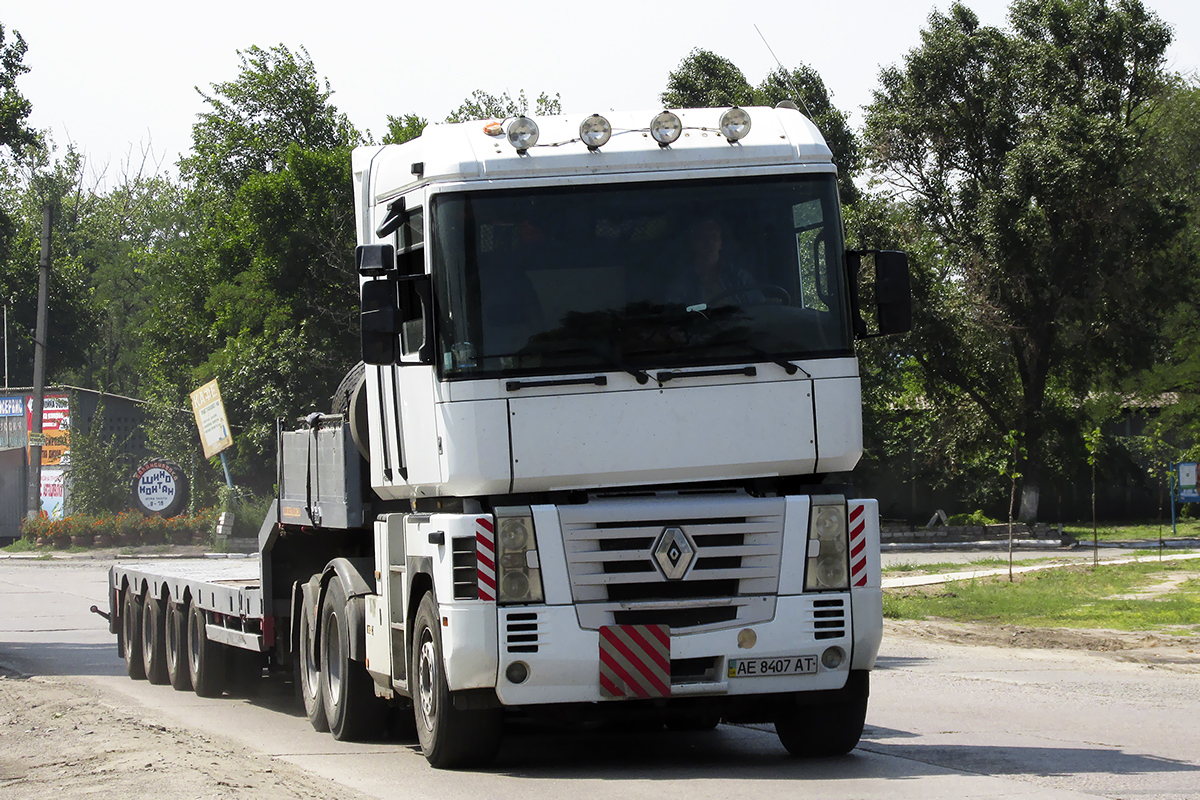 Днепропетровская область, № АЕ 8407 АТ — Renault Magnum E-Tech ('2001)