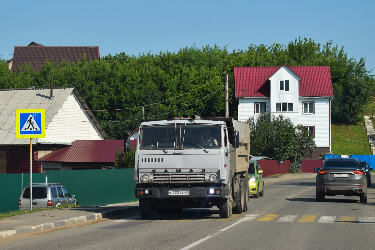 Алтайский край, № Е 422 УХ 22 — КамАЗ-55111 [551110]