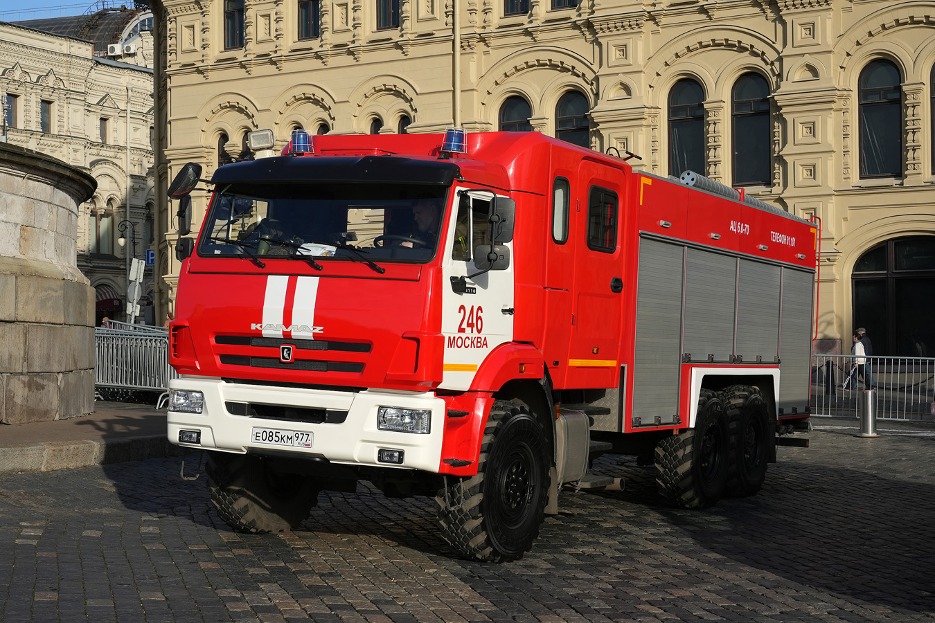 Москва, № Е 085 КМ 977 — КамАЗ-43118-50