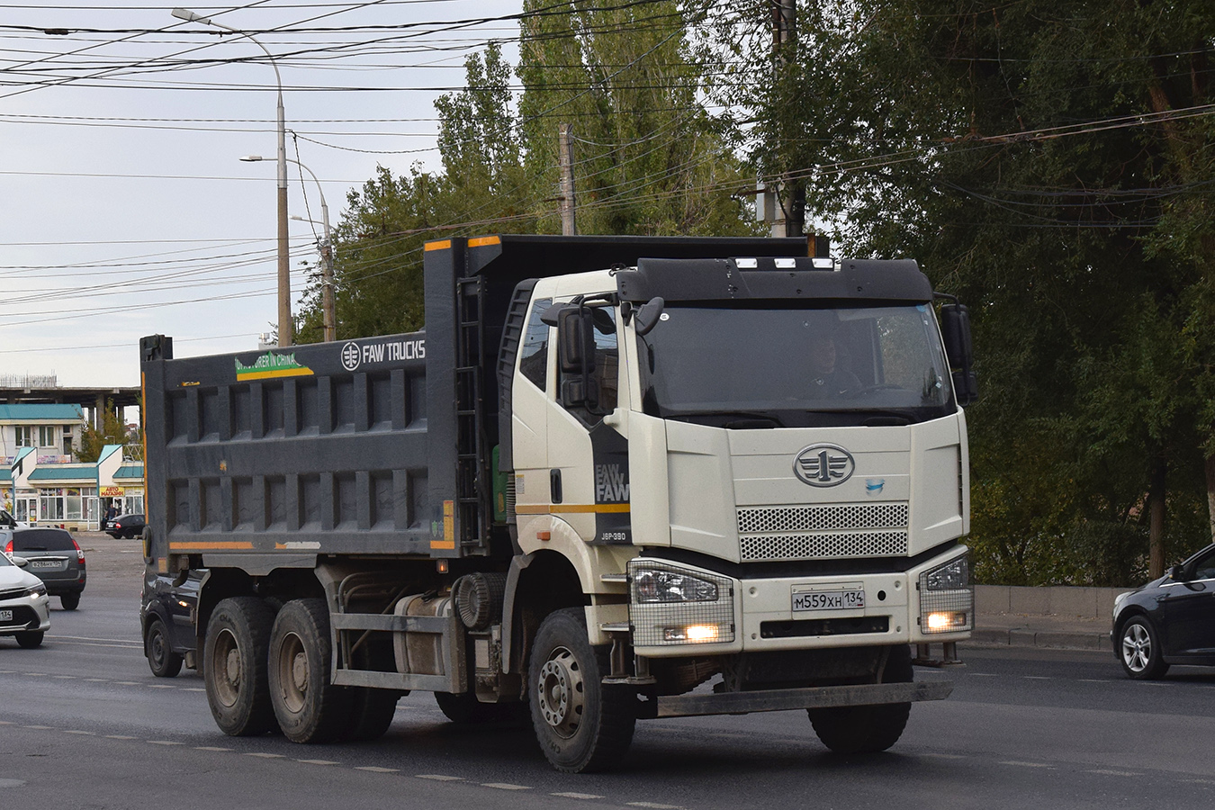 Волгоградская область, № М 559 ХН 134 — FAW J6 CA3250