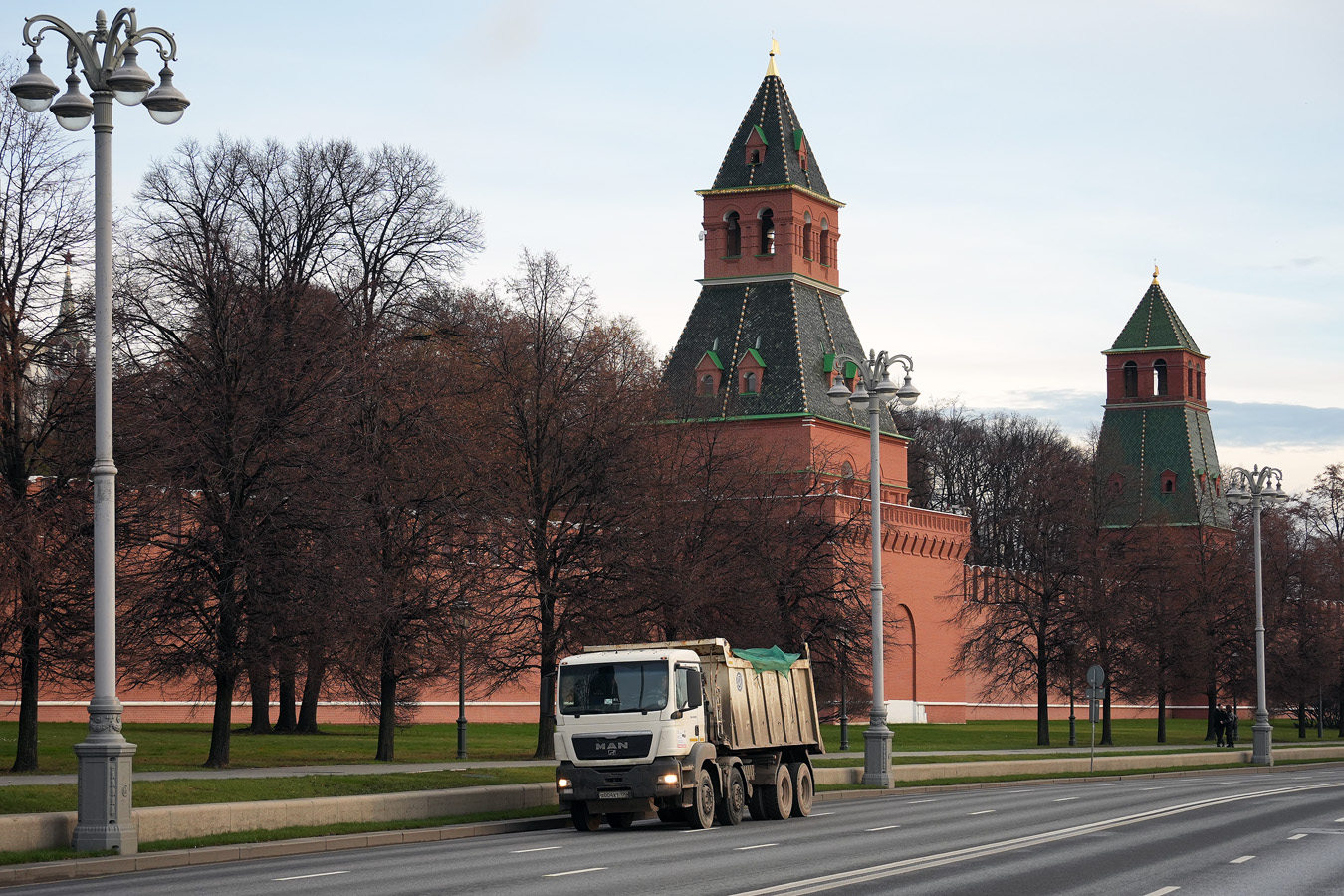 Московская область, № Х 004 ХТ 190 — MAN TGS 41.430