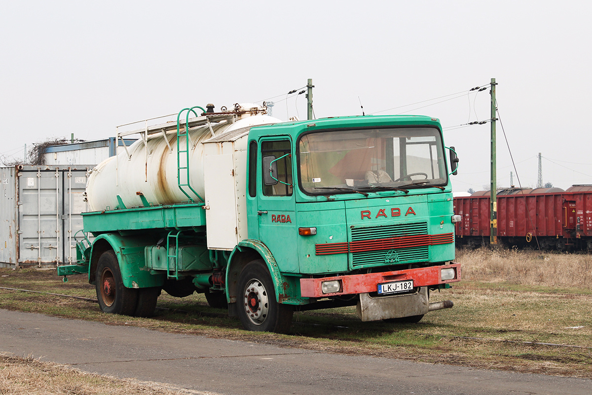 Венгрия, № LKJ-182 — Rába 831