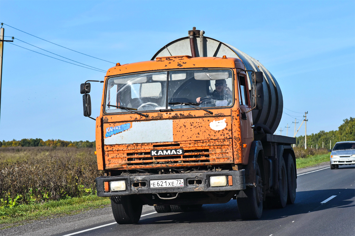 Тюменская область, № Е 621 ХЕ 72 — КамАЗ-55111-02 [55111C]