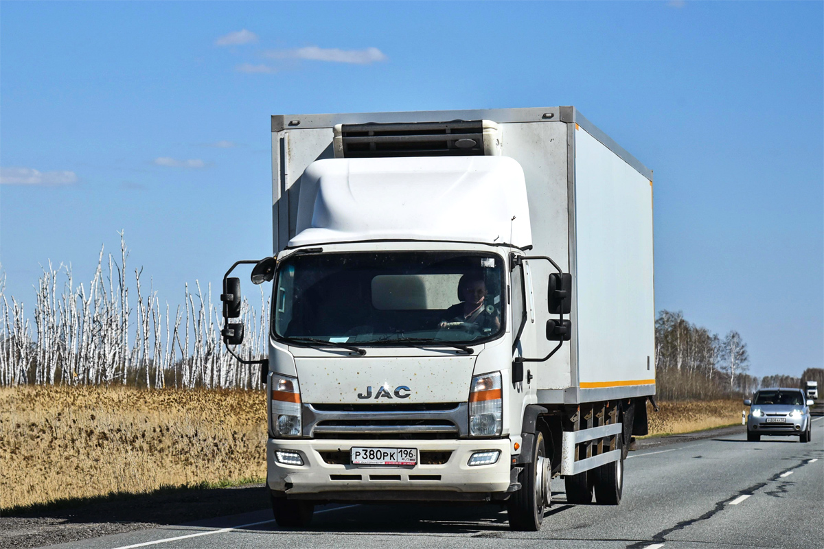 Свердловская область, № Р 380 РК 196 — JAC N120 / N75