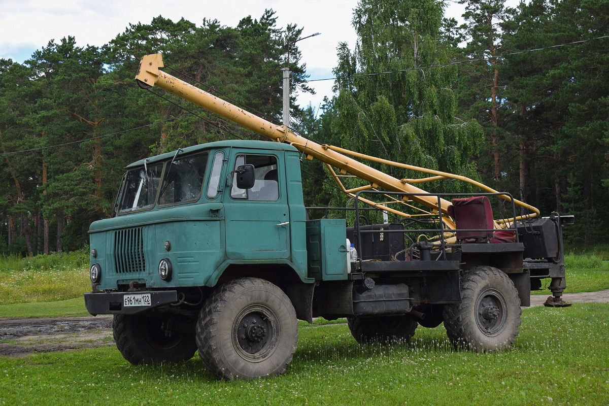 Алтайский край, № Е 961 МН 122 — ГАЗ-66 (общая модель)