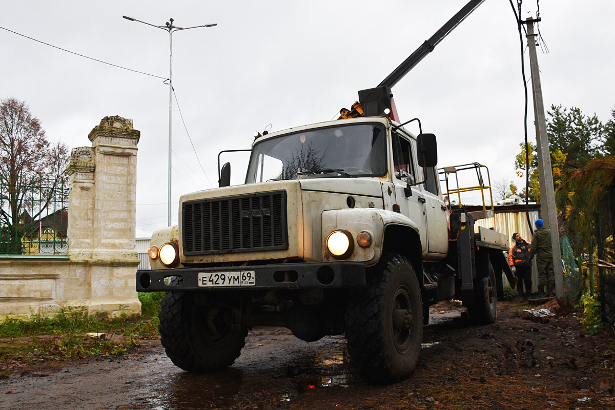 Тверская область, № Е 429 УМ 69 — ГАЗ-33081 «Садко»