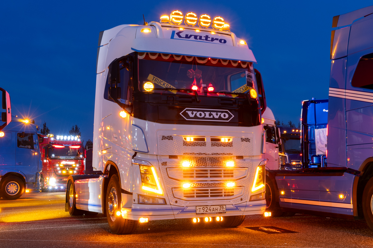 Калининградская область, № Т 924 АН 39 — Volvo ('2012) FH.460 [X9P]; Московская область — Фестиваль TruckDay 2025