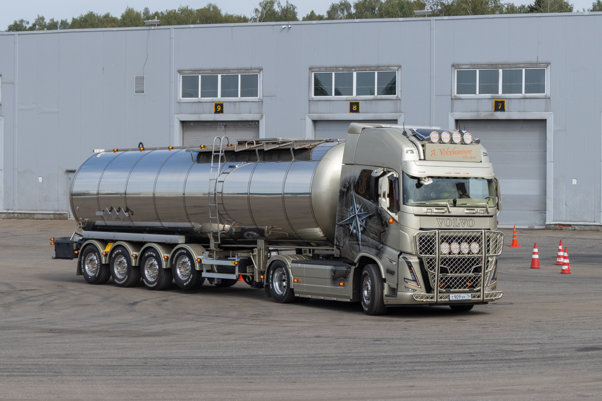 Ярославская область, № Т 909 ХК 76 — Volvo ('2012) FH16.540