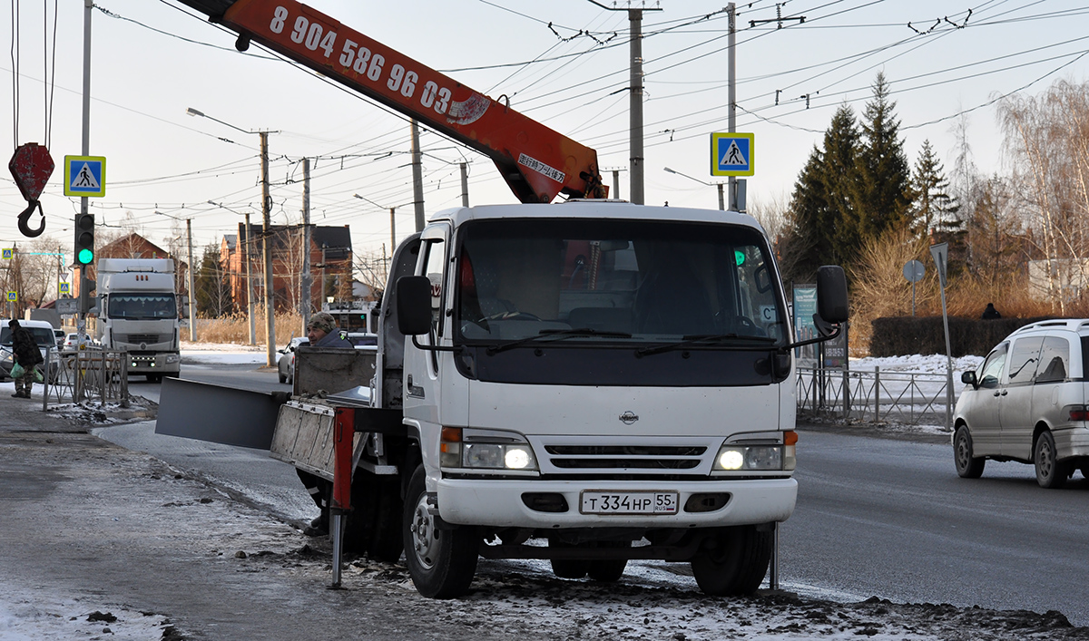 Омская область, № Т 334 НР 55 — Nissan (общая модель)